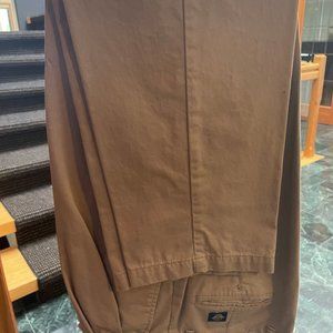 Vintage Dockers Pants Men Khaki 34x30 Classic Fit Pleated Front 100% Cotton 90’s